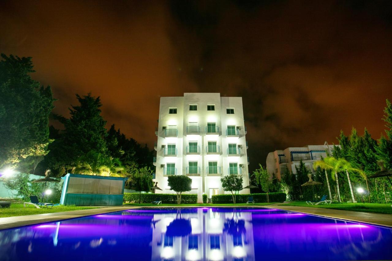 Residence Hoteliere Riviera Beach Кабо-Негро Экстерьер фото