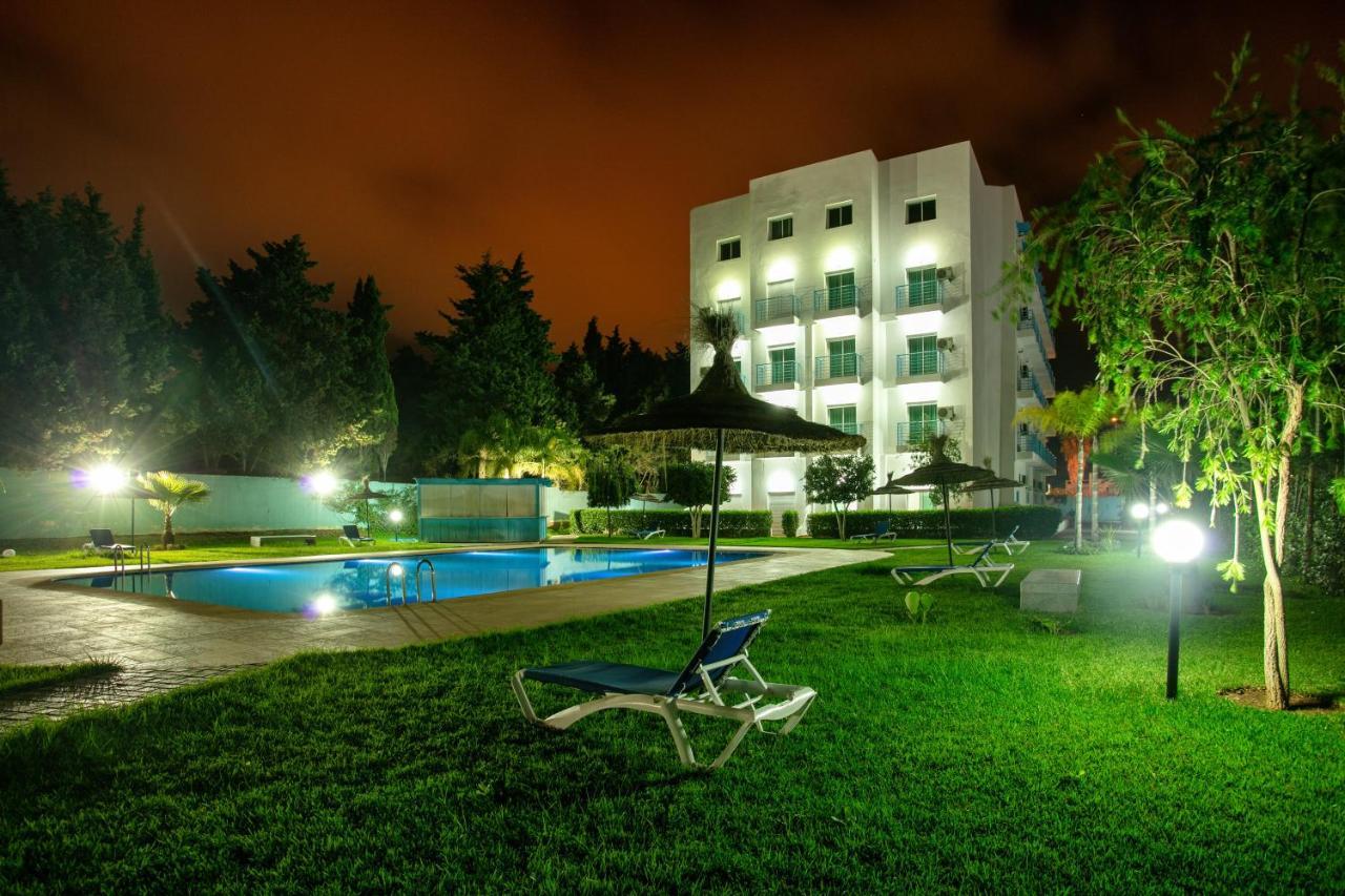 Residence Hoteliere Riviera Beach Кабо-Негро Экстерьер фото